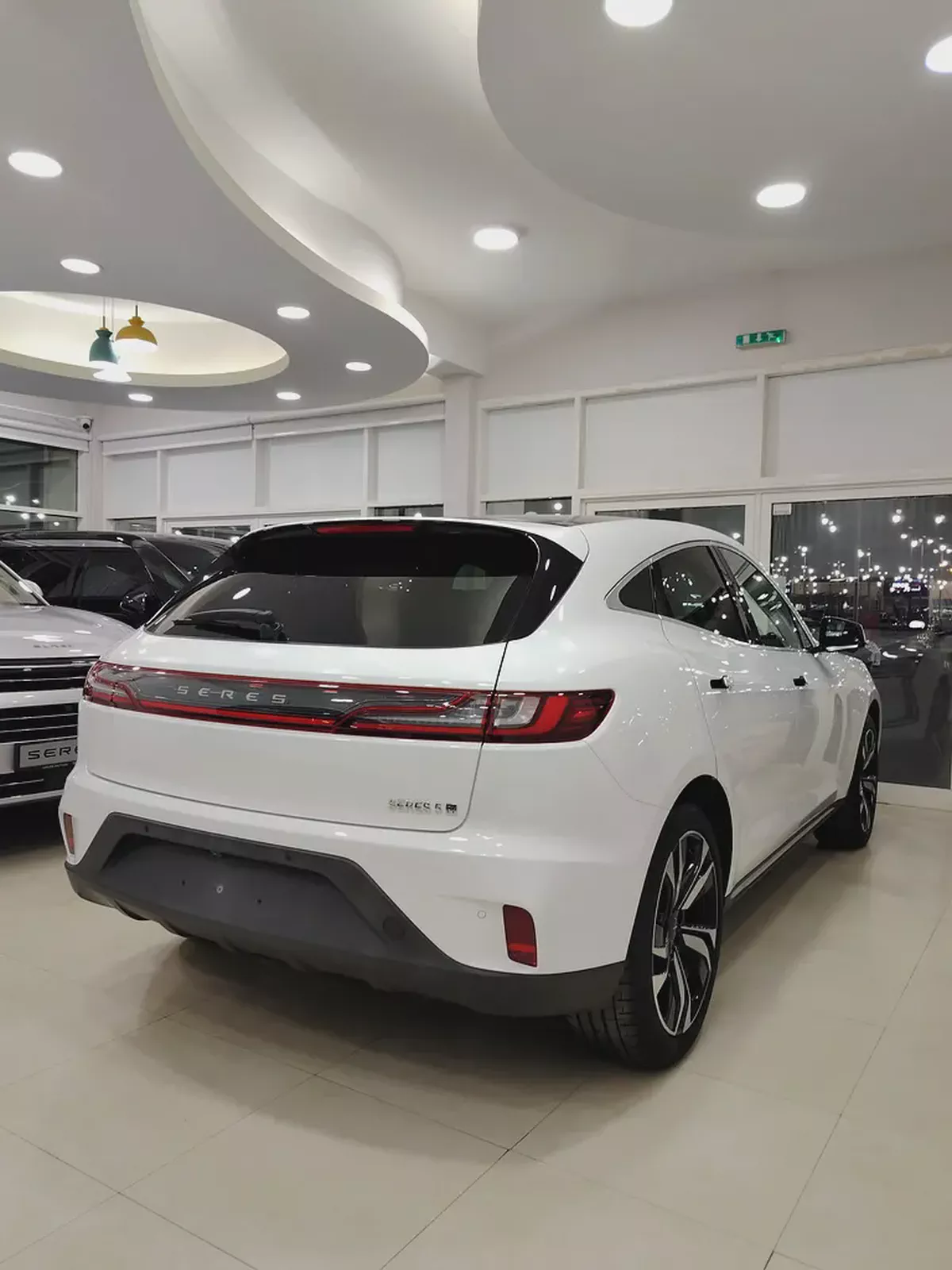 Brand New 2025 Seres 5 Premium - GCC Specs - Luxury Electric Performance-5-5
