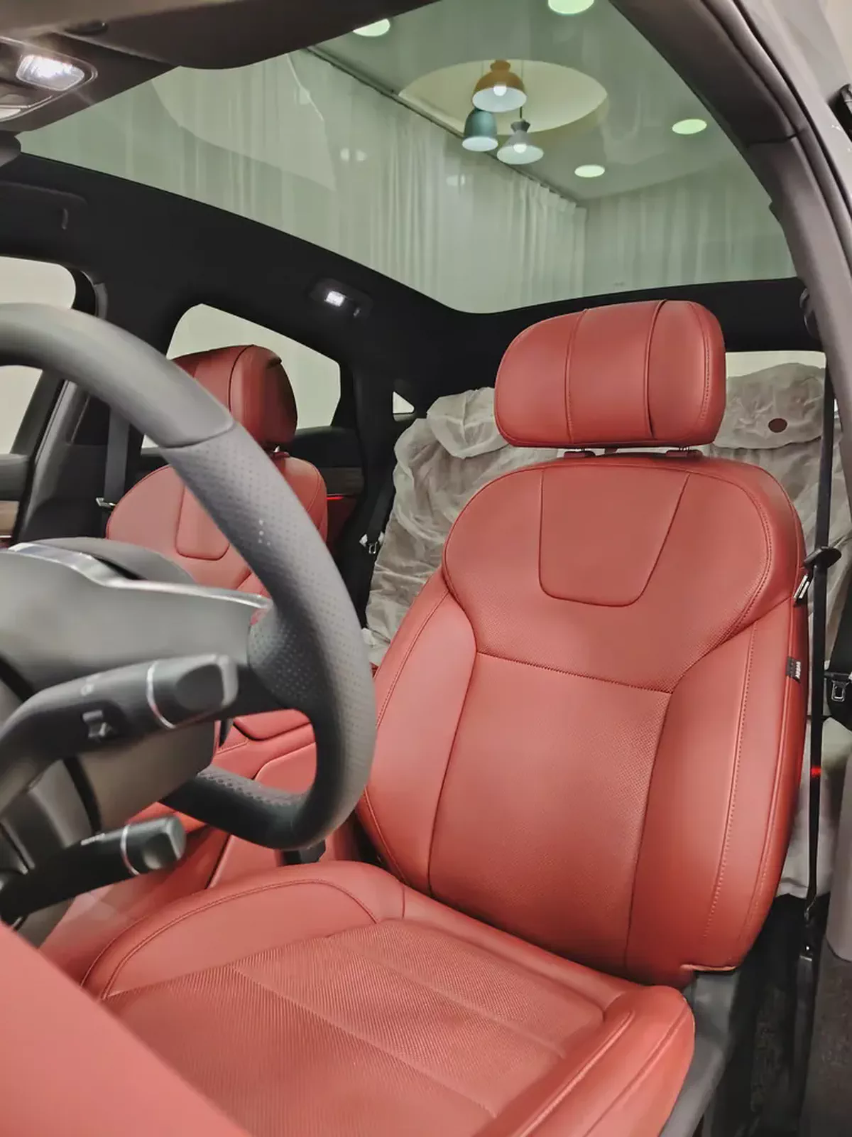 Brand New 2025 Seres 5 Premium - GCC Specs - Luxury Electric Performance-8-8