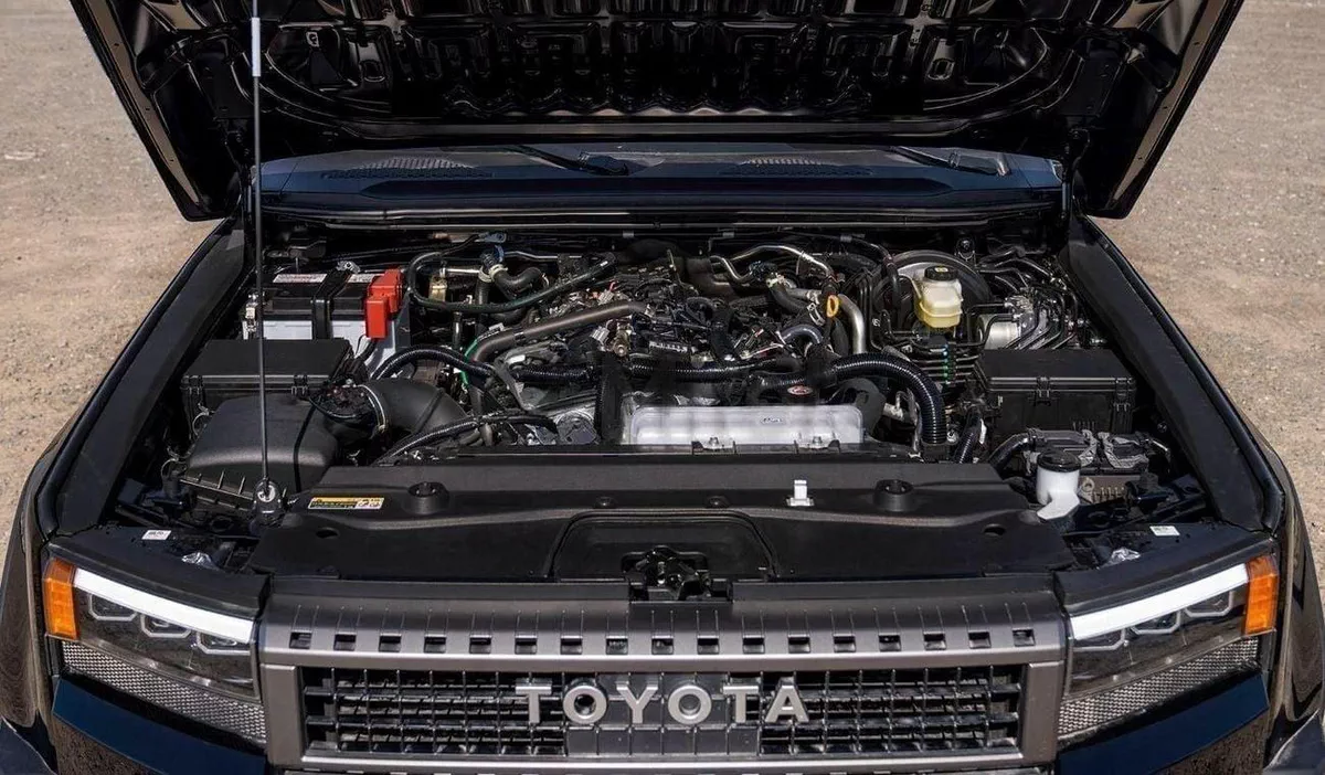 Toyota Prado GXR PRADO 250 2.4P AT ADVENTURE MY2026-19-0