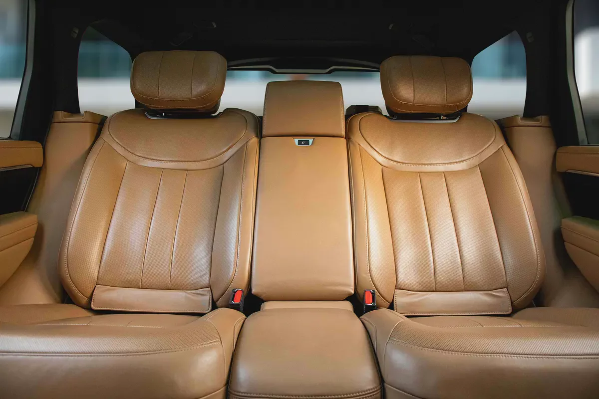 7,442 P.M |  Range Rover Autobiography | 0% Downpayment | IMMACULATE!-11-11