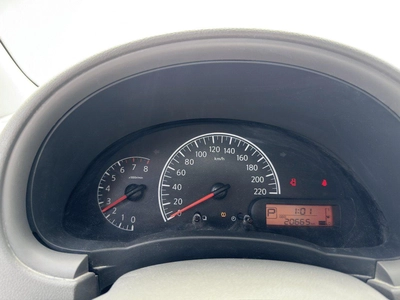 Nissan Sunny S-7