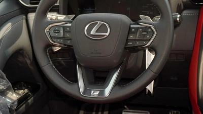 Lexus LX600 FSport 3.5L V6 5 Seats-7