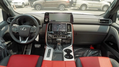 Lexus LX600 FSport 3.5L V6 5 Seats-1