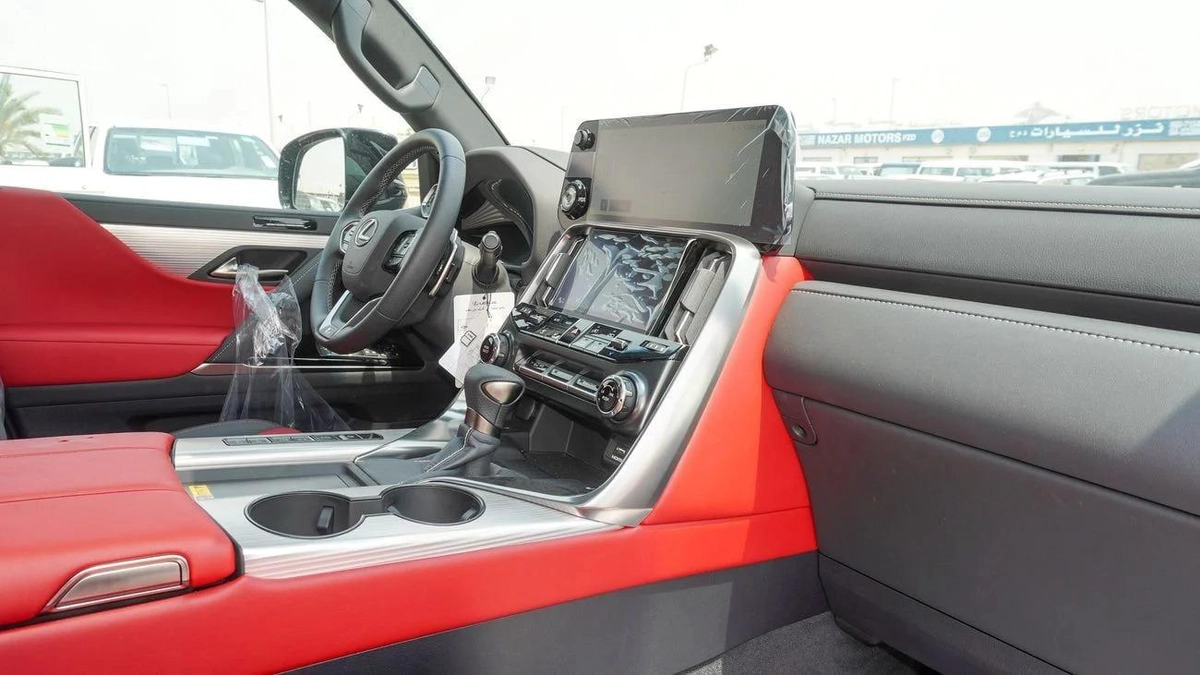 Lexus LX600 FSport 3.5L V6 5 Seats