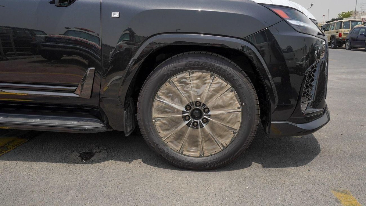 Lexus LX600 FSport 3.5L V6 5 Seats