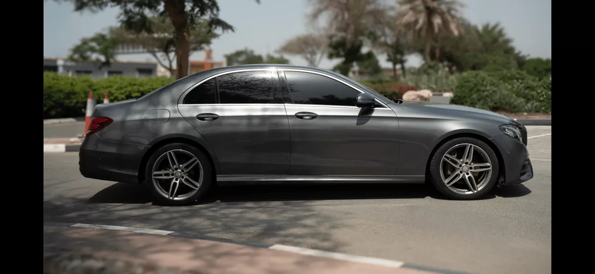 Mercedes Benz E200 STANDARD-17-0