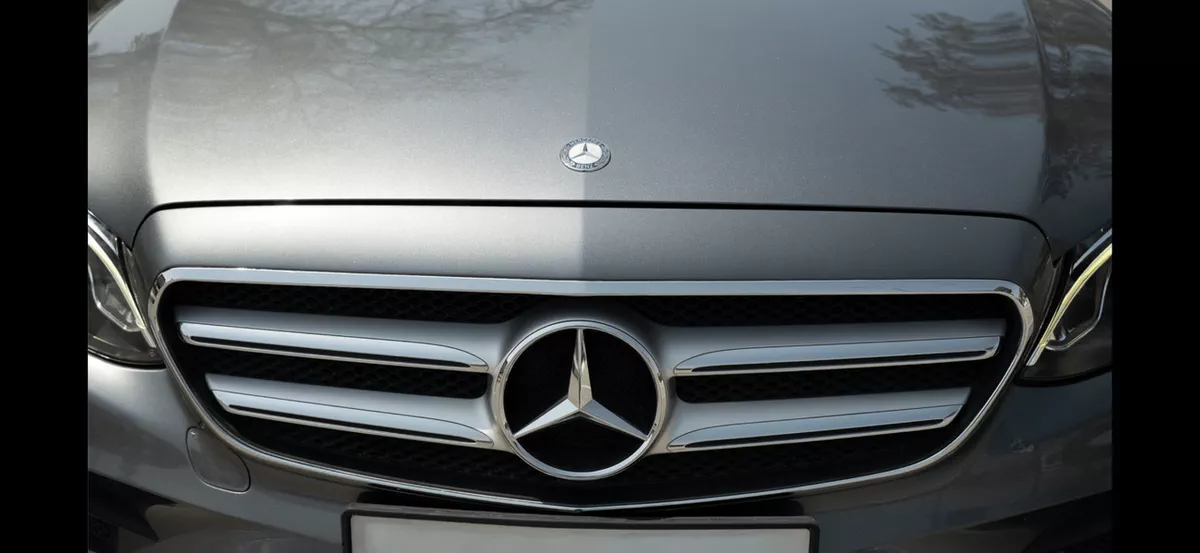 Mercedes Benz E200 STANDARD-3-0