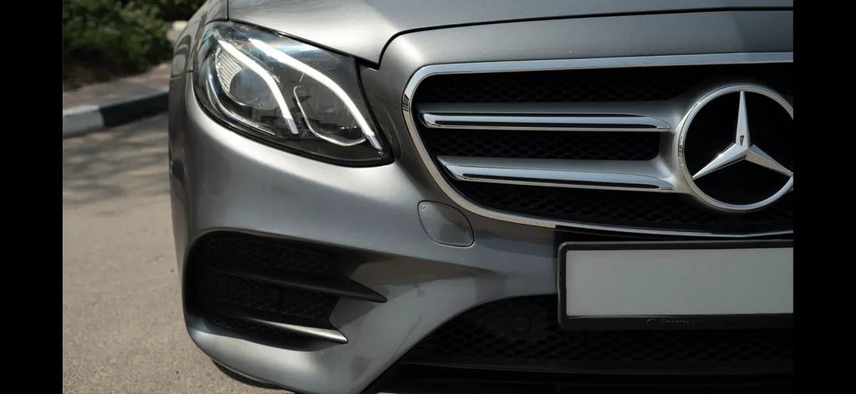 Mercedes Benz E200 STANDARD-4-0