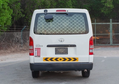 Toyota Hiace Standard Roof | Delivery Van | GCC Specs | Ref#T24064-5