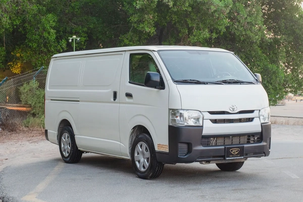 Toyota Hiace Standard Roof | Delivery Van | GCC Specs | Ref#T24064