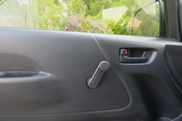 Toyota Hiace Standard Roof | Delivery Van | GCC Specs | Ref#T24064