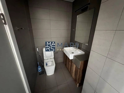 Spacious 1 BHK | Close Kitchen | Big Balcony.-9
