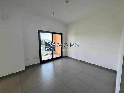 Spacious 1 BHK | Close Kitchen | Big Balcony.-2