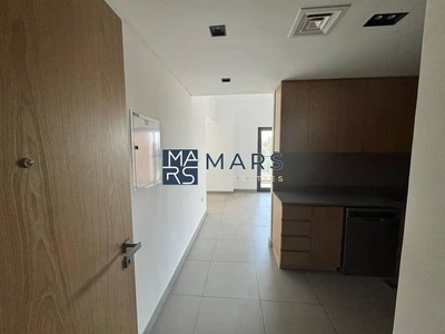 Spacious 1 BHK | Close Kitchen | Big Balcony.-7
