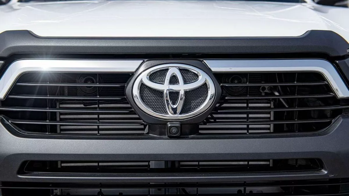 Toyota Hilux ADVENTURE HILUX ADVENTURE 4.0L PETROL FOLL OPTION-3-0