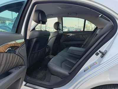 Mercedes Benz E350-13