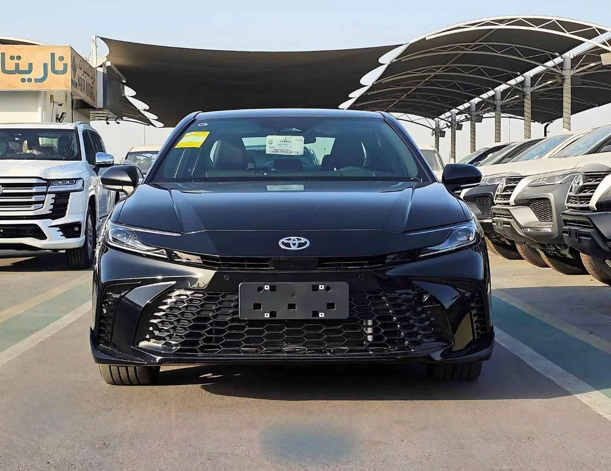Toyota Camry XLE S SPORT / 2.0L V4 PETROL / PWR SEATS WITH HEADUP DISPLAY / PANORAMIC ROOF (CODE # CMPCS)