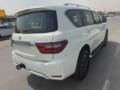 Nissan patrol 2017 fullopshin white color fullopshin GCc calen ace-7