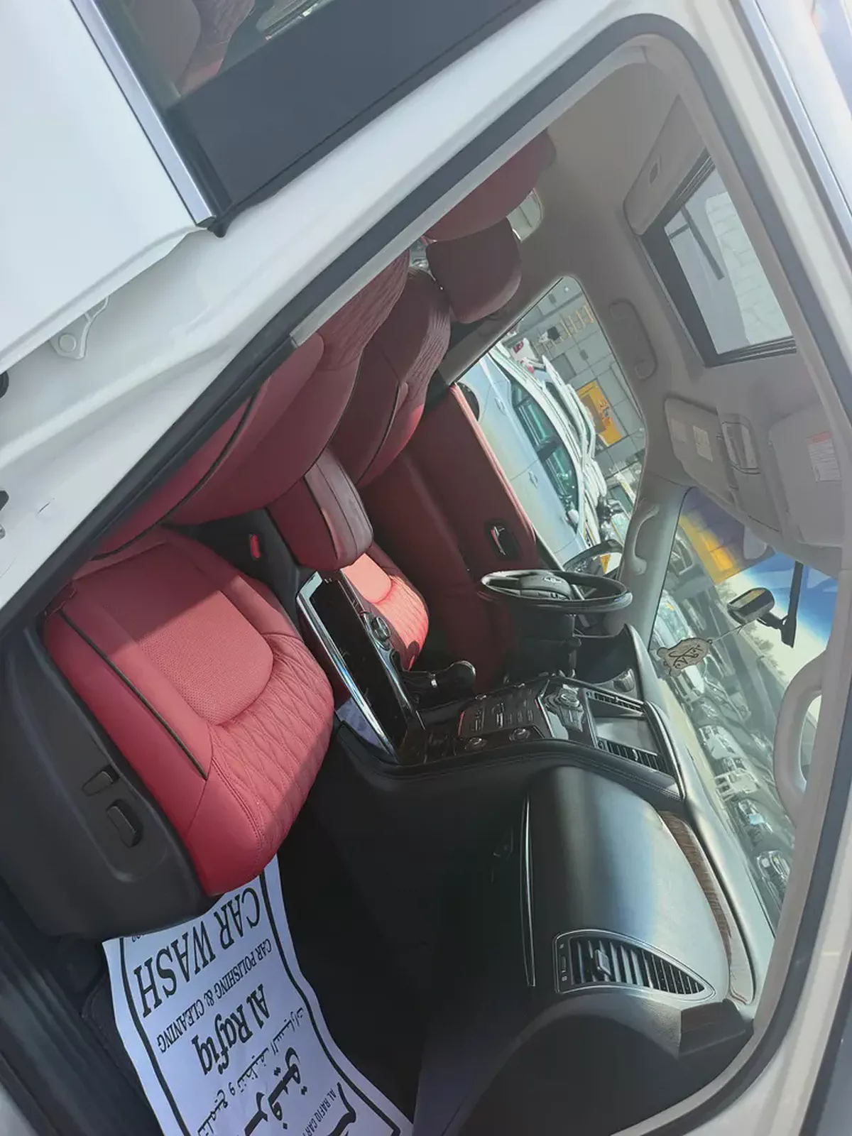 Nissan patrol 2017 fullopshin white color fullopshin GCc calen ace-10-10