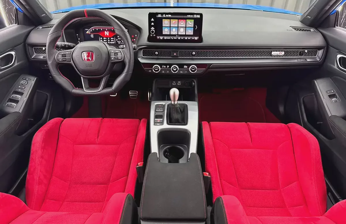 2024 Honda Civic Type R | GCC | Low Mileage | Full Honda Service History-15-15