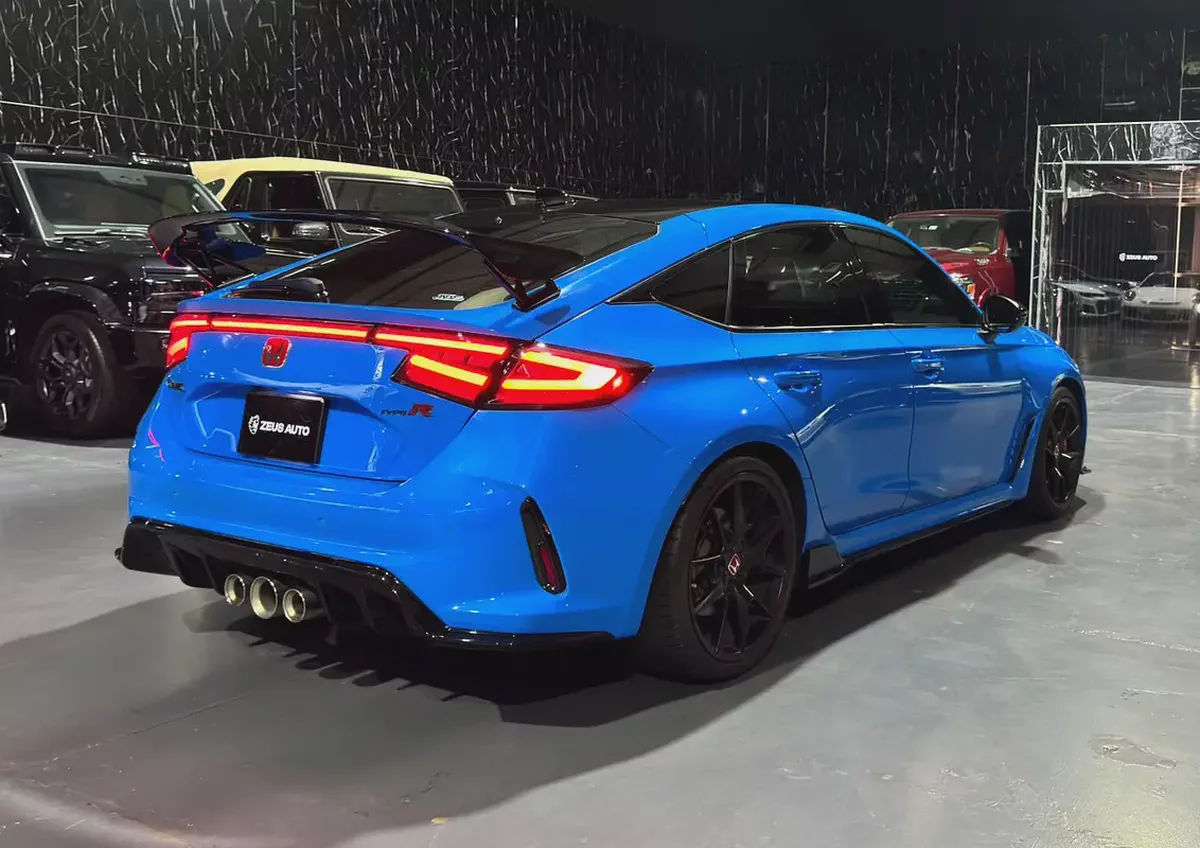 2024 Honda Civic Type R | GCC | Low Mileage | Full Honda Service History-3-3