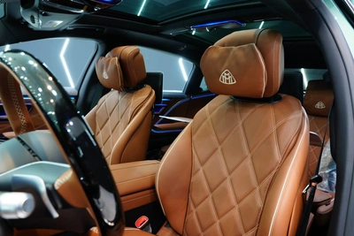 Mercedes-Benz Maybach S680 Emerald Isle Edition 1 of 25-10
