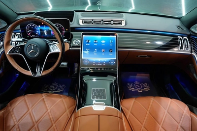 Mercedes-Benz Maybach S680 Emerald Isle Edition 1 of 25-1