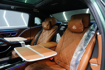 Mercedes-Benz Maybach S680 Emerald Isle Edition 1 of 25-18