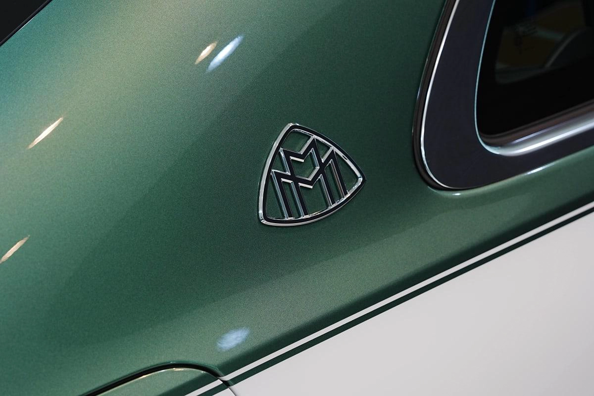 Mercedes-Benz Maybach S680 Emerald Isle Edition 1 of 25-19-19