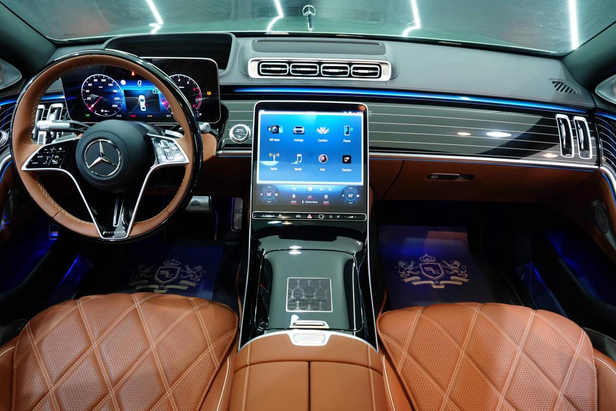 Mercedes-Benz Maybach S680 Emerald Isle Edition 1 of 25-1-1