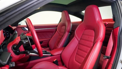 Porsche 911 Turbo S-6