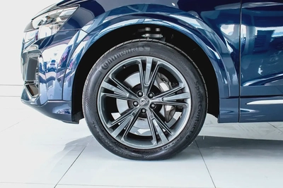 AUDI WARRANTY 2028 UNLIMITED KMS /  SERVICE PACKAGE TILL 2030 OR 75,000 KMS | 3.0L 55 TFSI-7