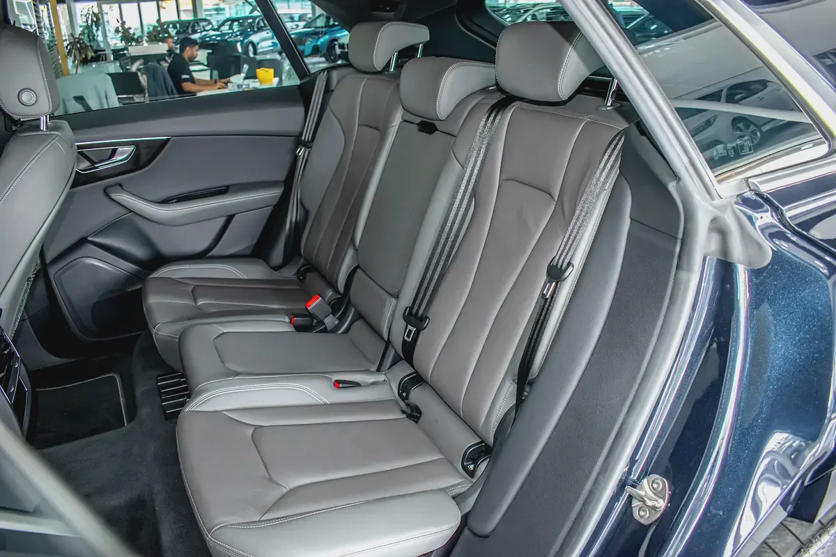 AUDI WARRANTY 2028 UNLIMITED KMS /  SERVICE PACKAGE TILL 2030 OR 75,000 KMS | 3.0L 55 TFSI