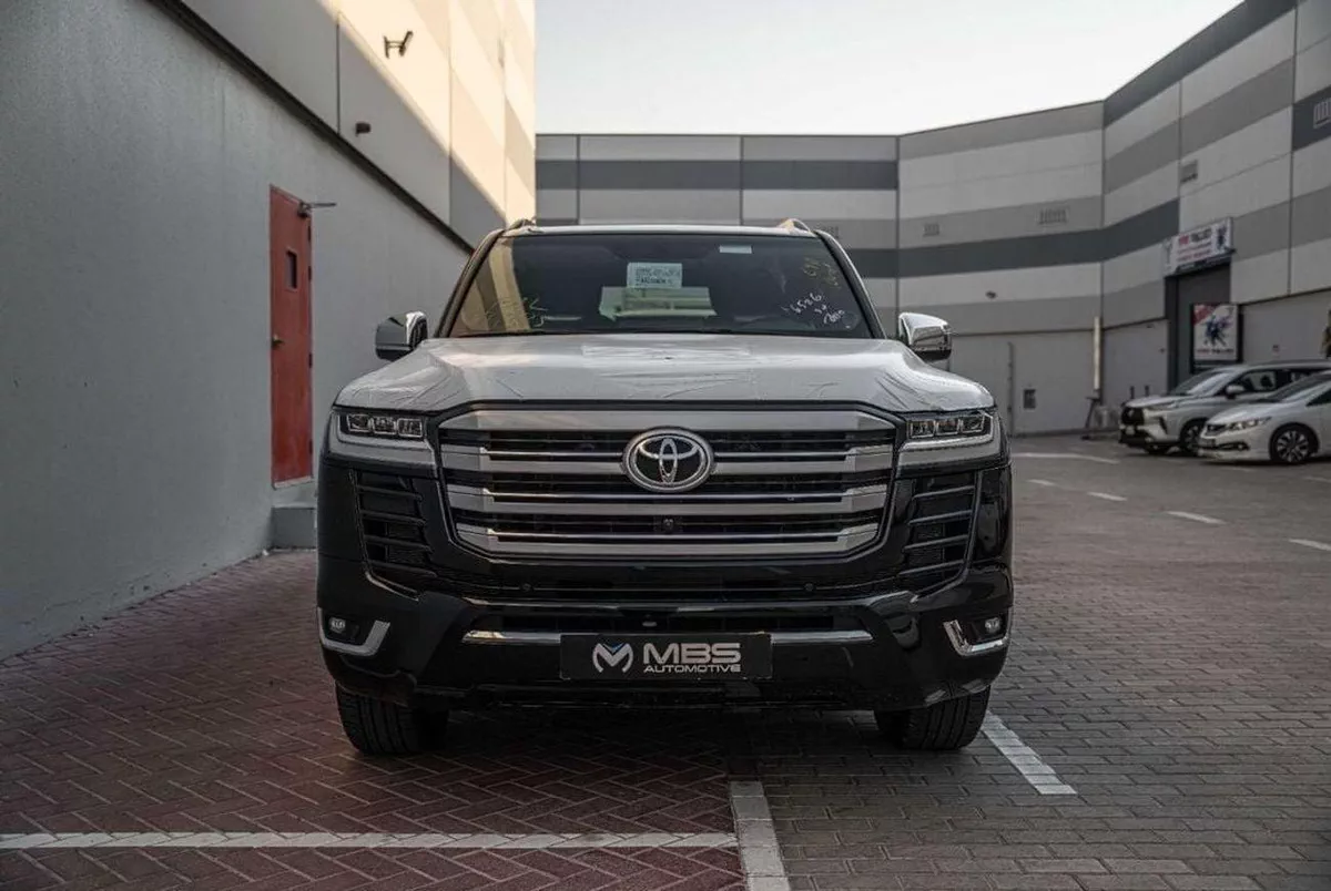 Toyota Land Cruiser VXR VX 3.5L-4-0
