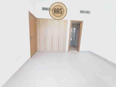Affordable and spacious 1BHK only 76K near to metro statio-1