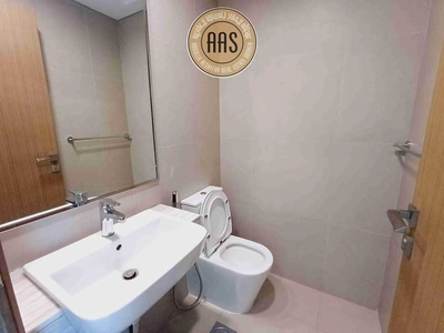 Affordable and spacious 1BHK only 76K near to metro statio-5