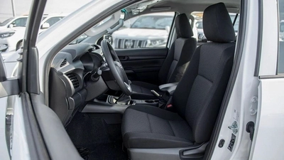 Toyota Hilux-10