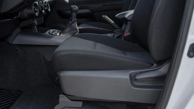 Toyota Hilux-9