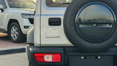 Suzuki Jimny GLX AT 2026 (GCC Specs) 1.5L - Brand New 5 Doors-3