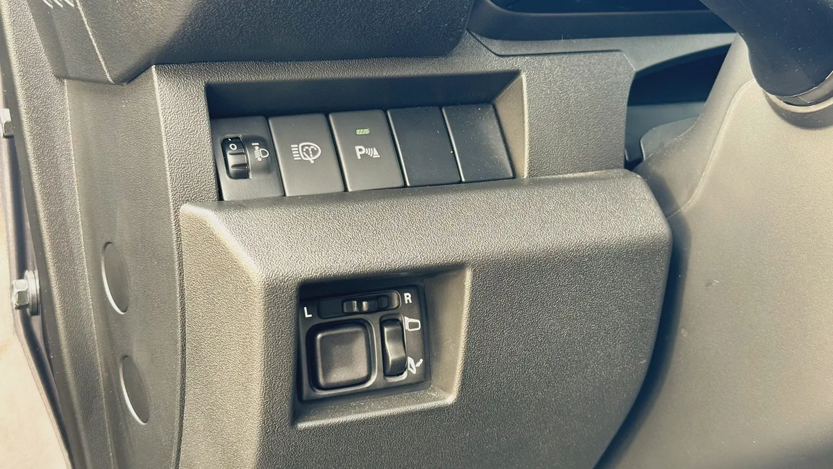 Suzuki Jimny GLX AT 2026 (GCC Specs) 1.5L - Brand New 5 Doors-7-7