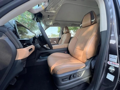 Infiniti QX80 Sensory 3.5L-8