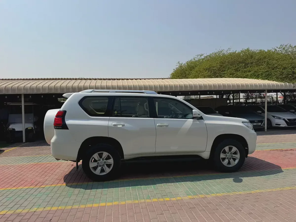 2023 Toyota Prado GXR GCC Specs-2-2