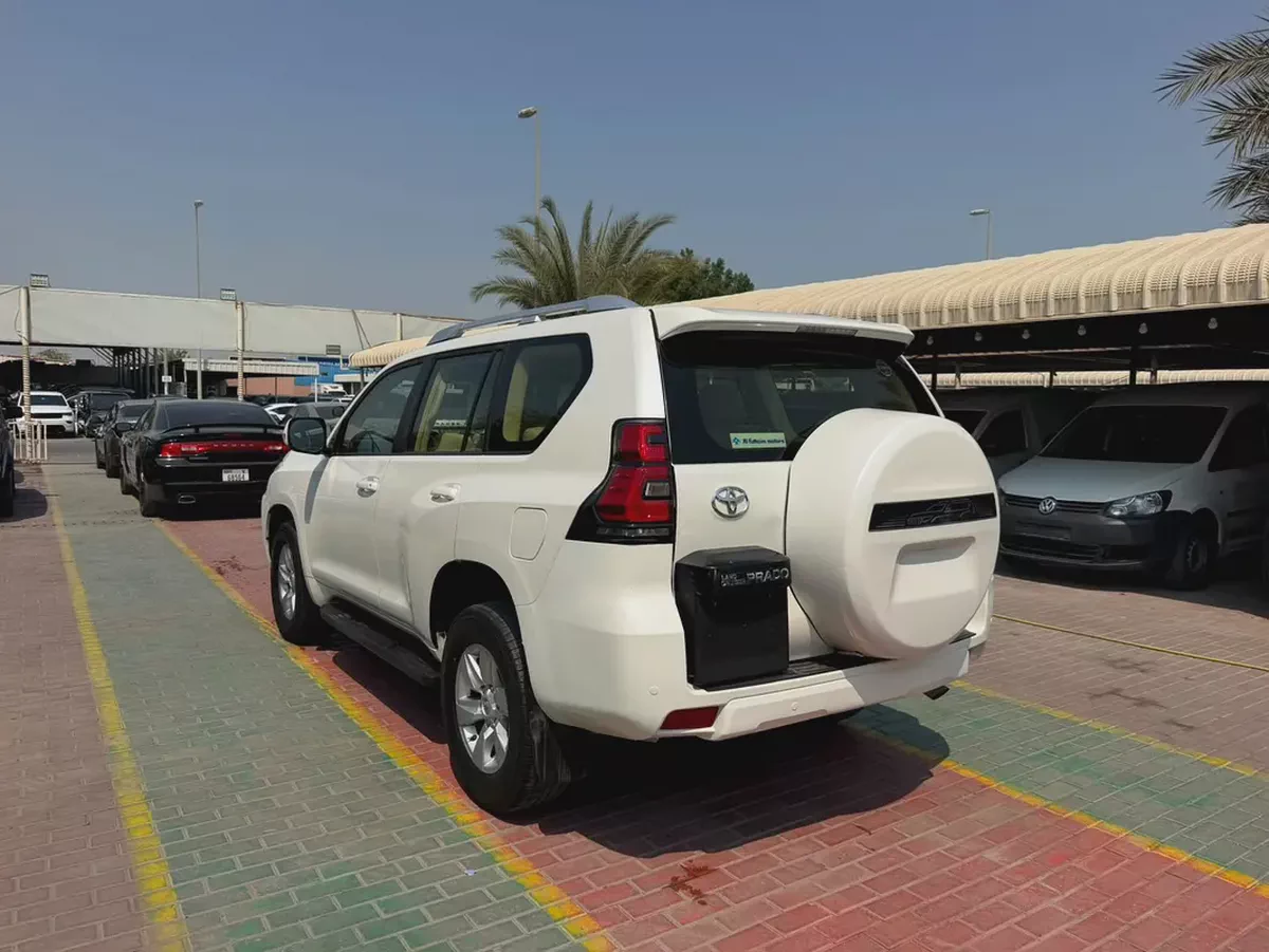 2023 Toyota Prado GXR GCC Specs-4-4