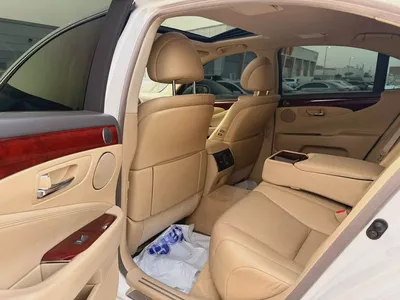 Lexus LS 460 Premier 2007 | American Specs | Well Maintained-9
