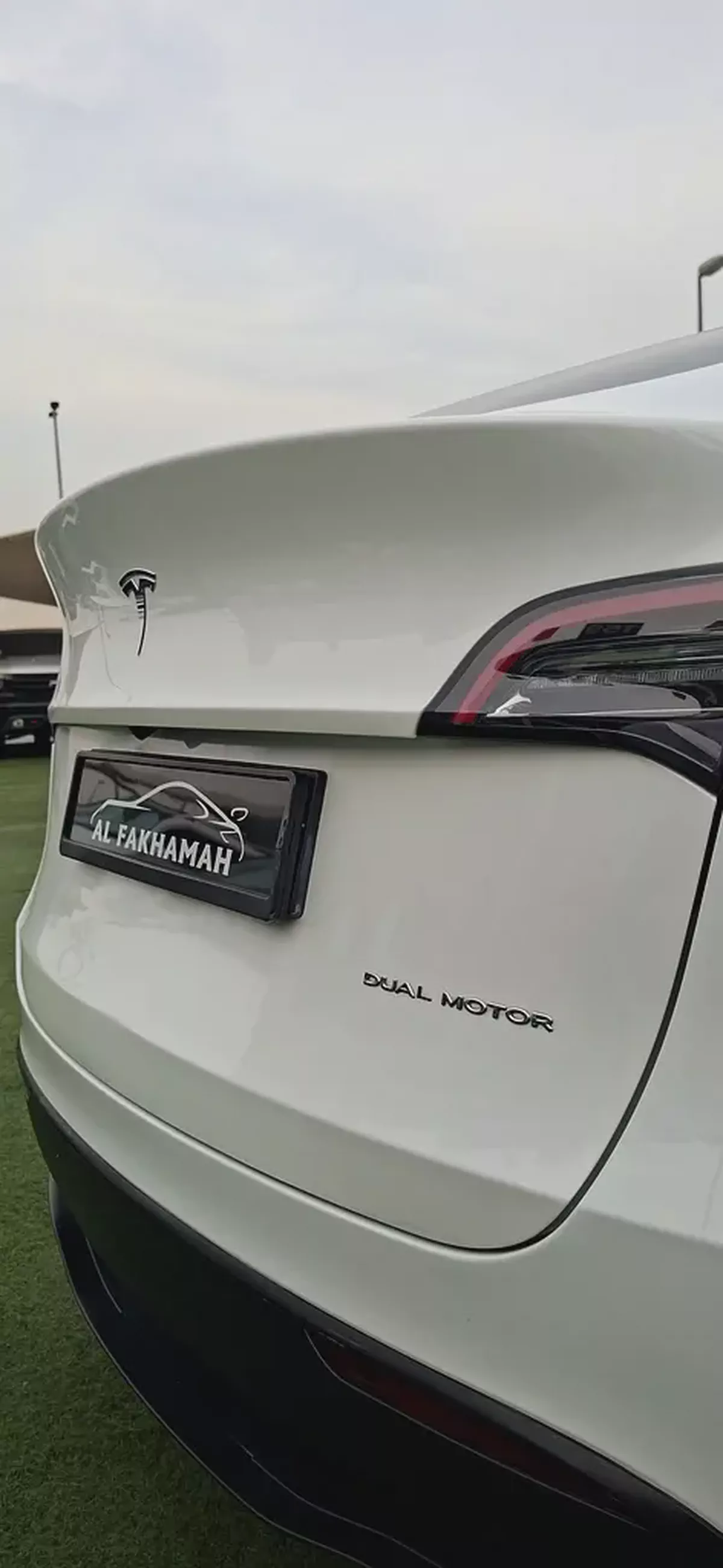 Tesla Model Y Long Range 2024 GCC Specs-12-12