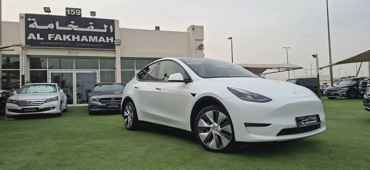 Tesla Model Y Long Range 2024 GCC Specs-13-13