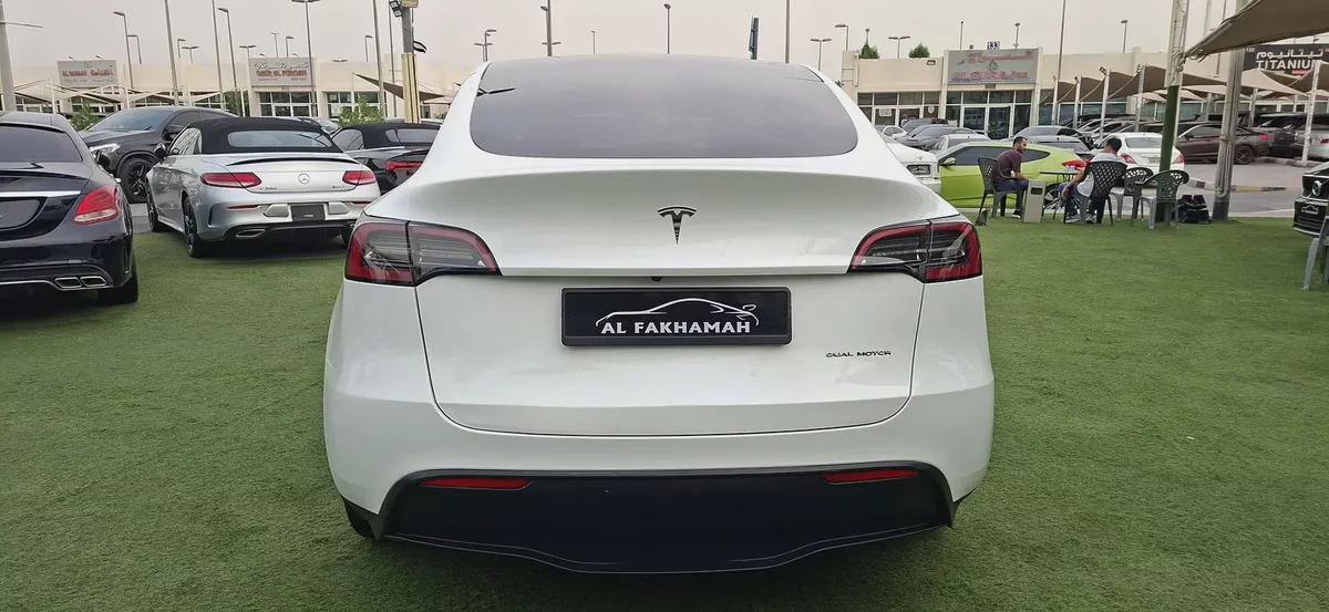Tesla Model Y Long Range 2024 GCC Specs-3-3