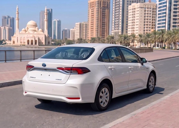 2020 Model | GCC Specs | 1.8L 4-Cyl Hybrid engine