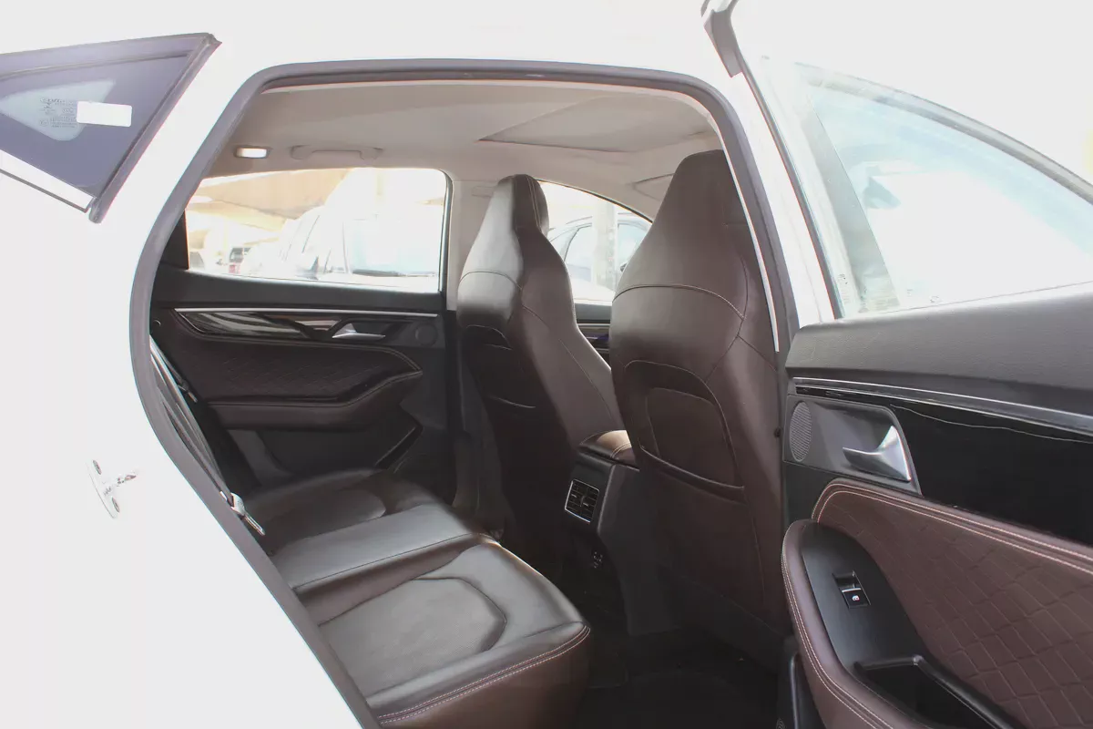 JAC J7 Luxury 2023 | GCC  orginal piant-9-9