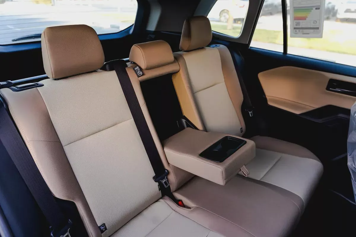 2026 Toyota RAV4 XLE | GCC Specs | Brand New-14-14